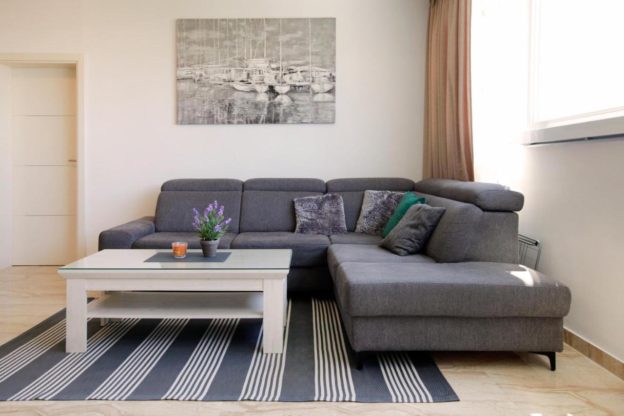 ספליט Modern 2-Bed Apt, Late Check In Available מראה חיצוני תמונה