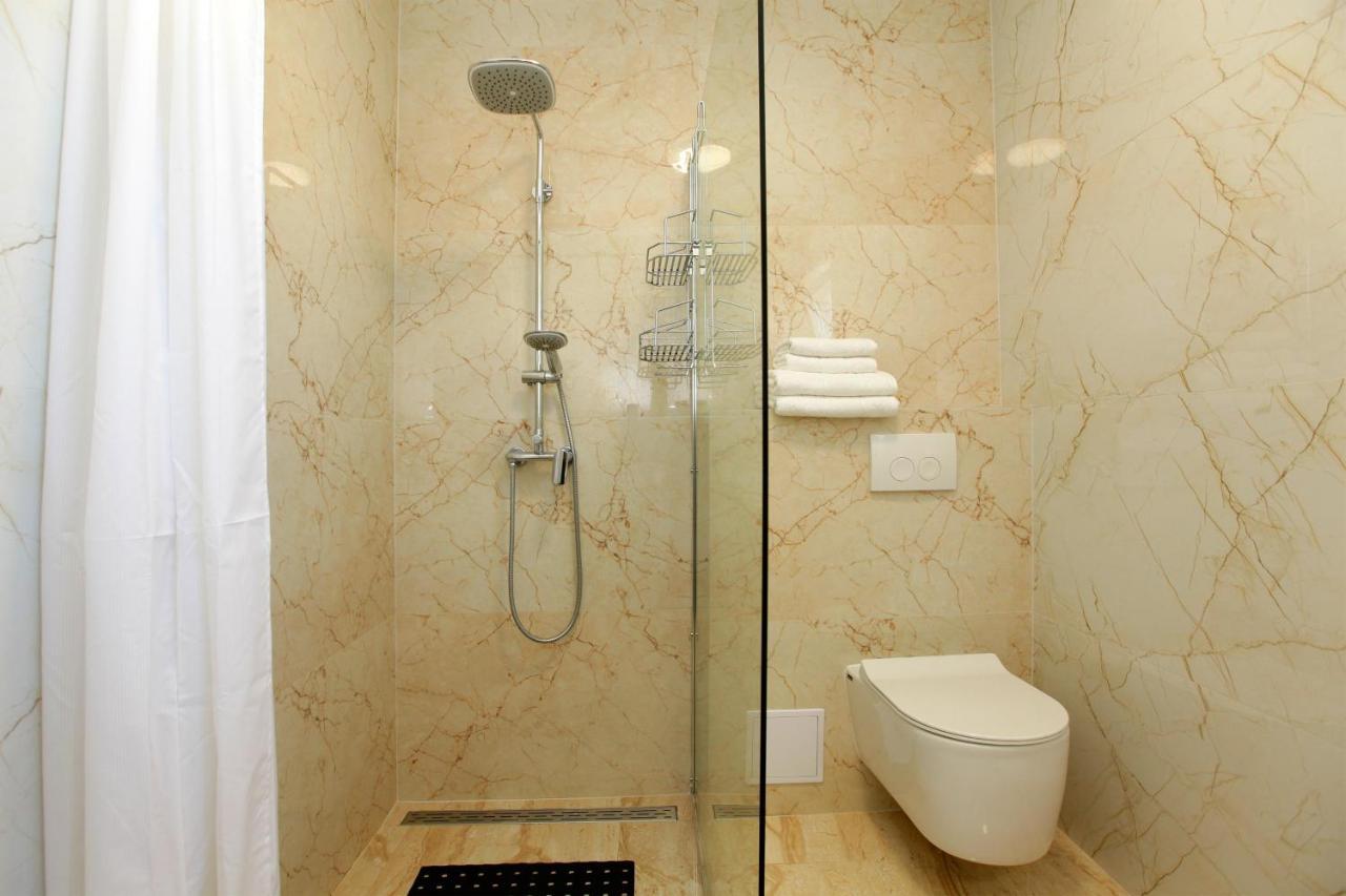ספליט Modern 2-Bed Apt, Late Check In Available מראה חיצוני תמונה